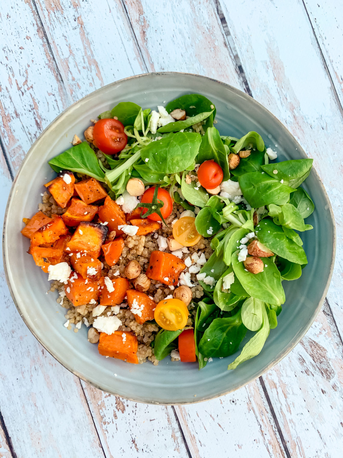 Salade de quinoa et patates douces roties