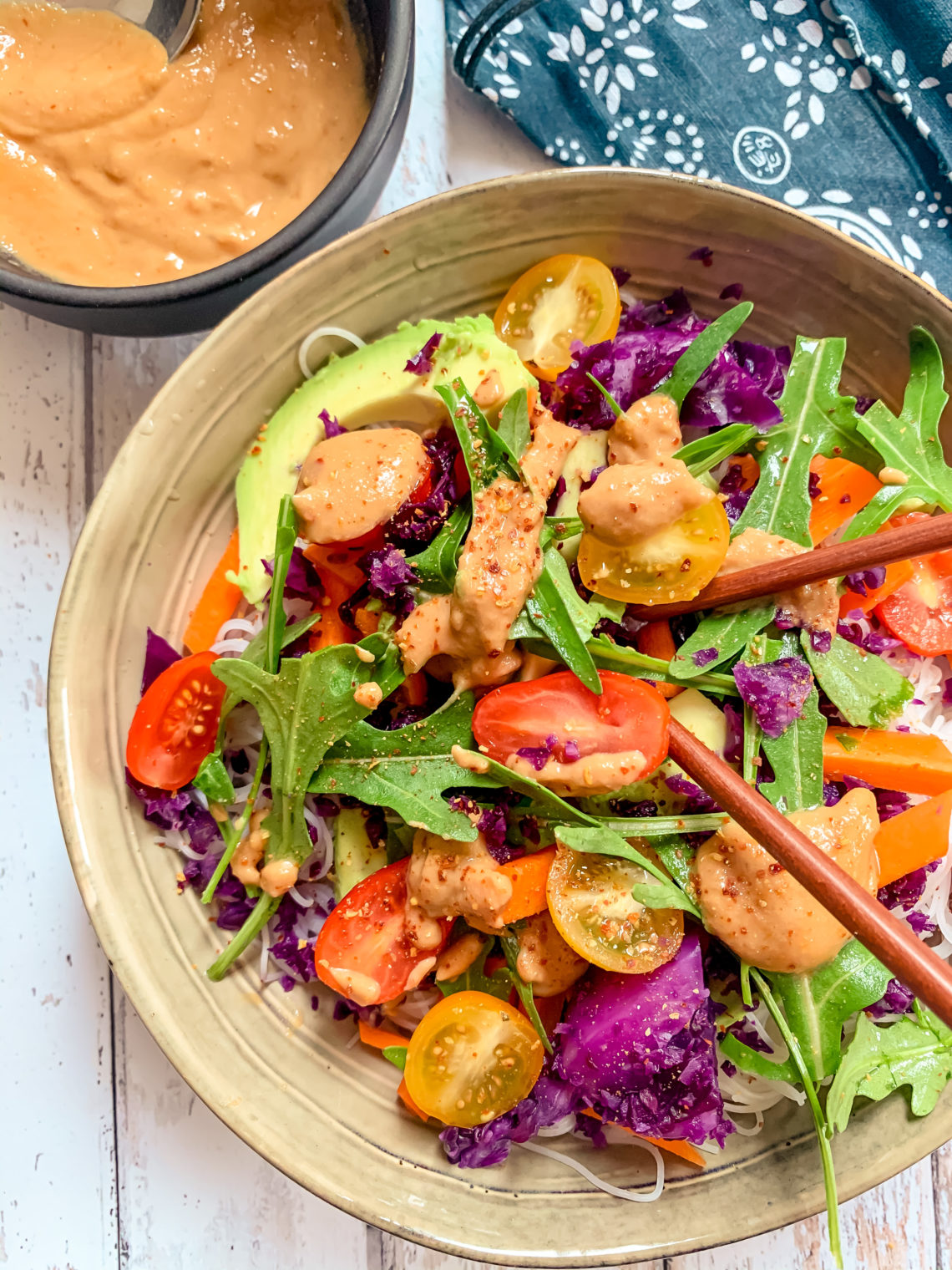 Salade de nouilles de riz aux légumes